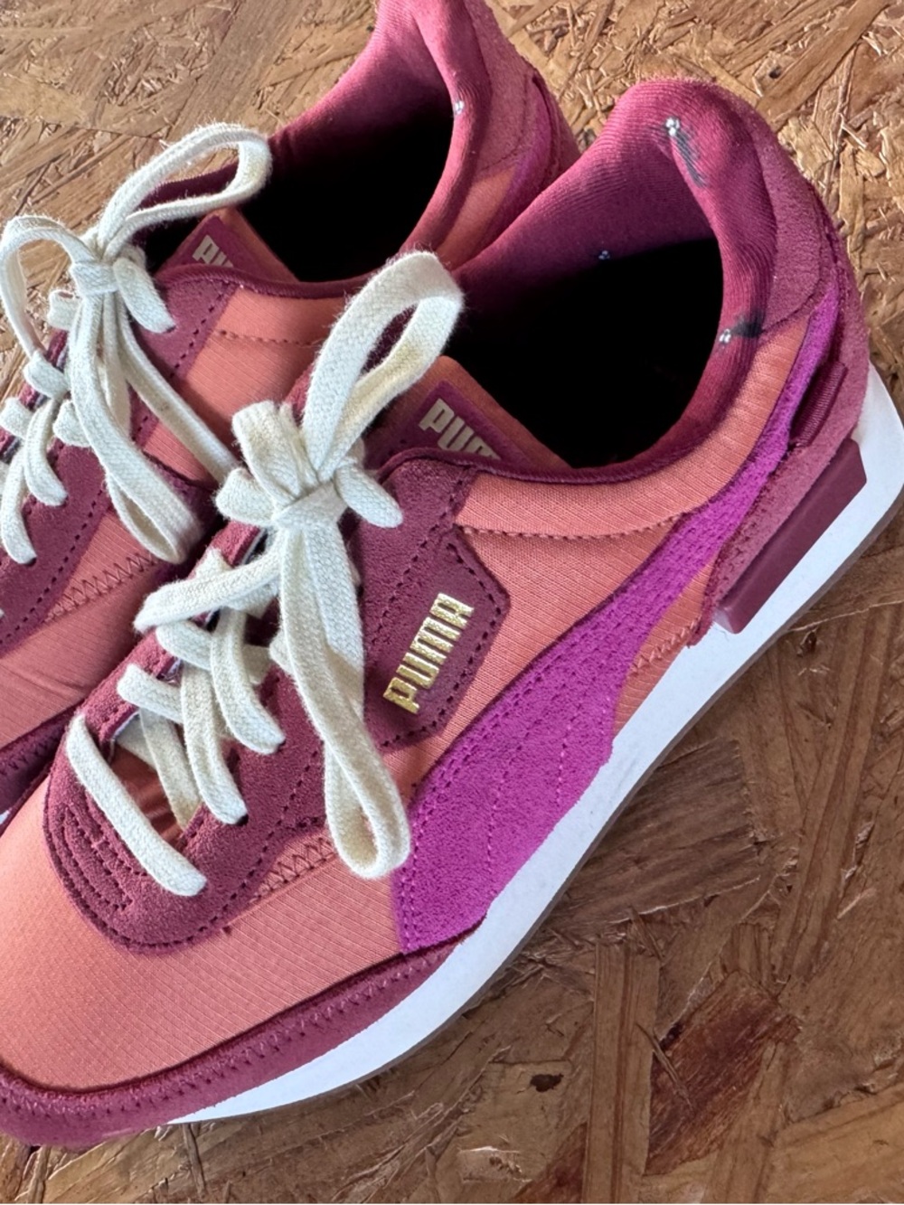 Puma Kids Retro Runner Sneakers in Pink, Burgundy & Magenta